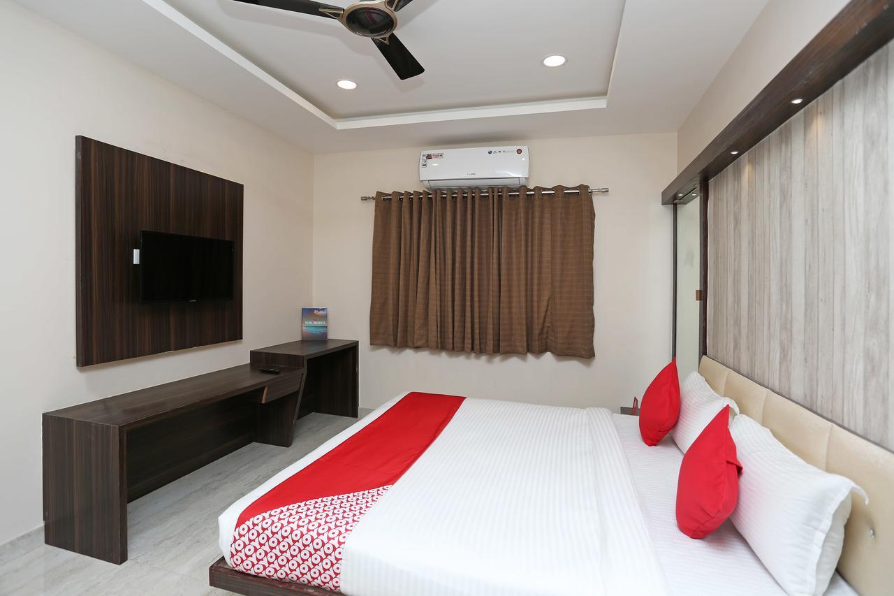 Oyo 15861 Hotel Shivganga Comfort Zone Rāipur Exterior foto